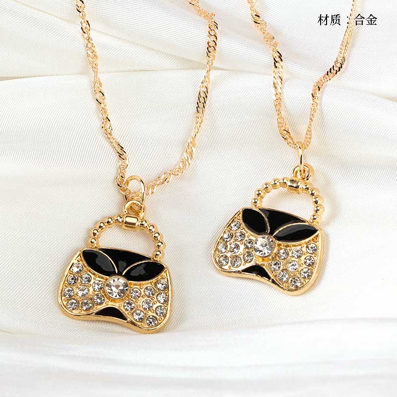 Fashion Diamond Bag Necklace