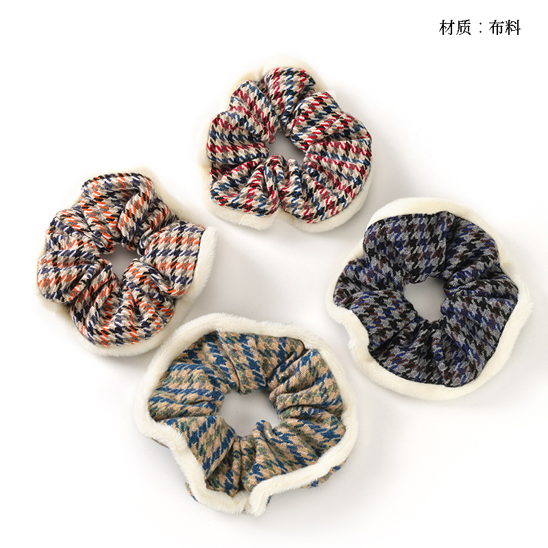 Houndstooth plush lace large intestine ring