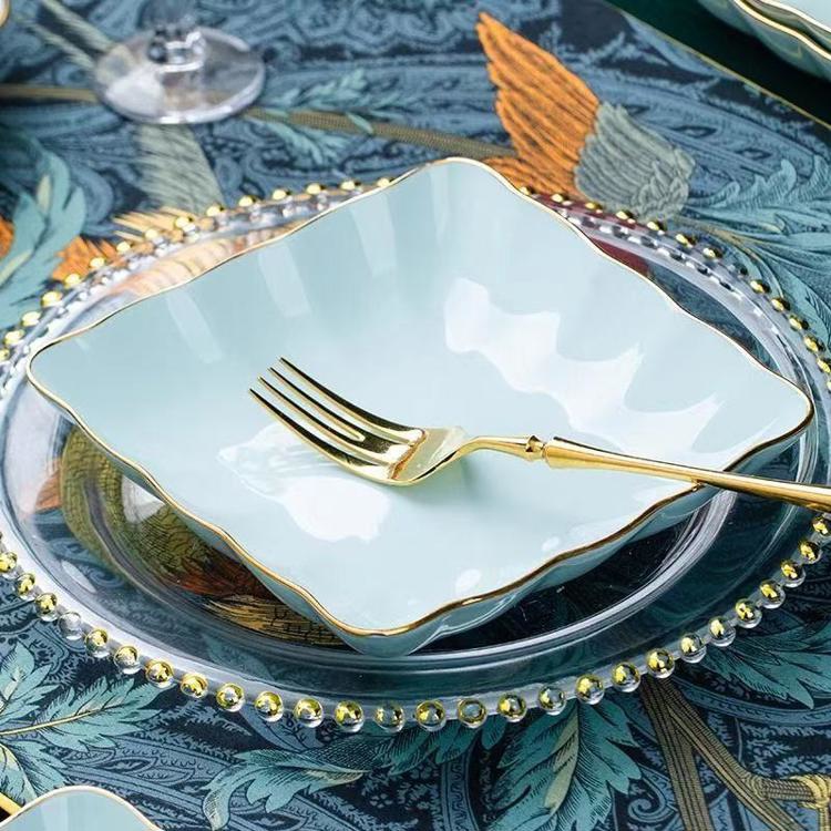 7-inch Floral Edge Square Plate