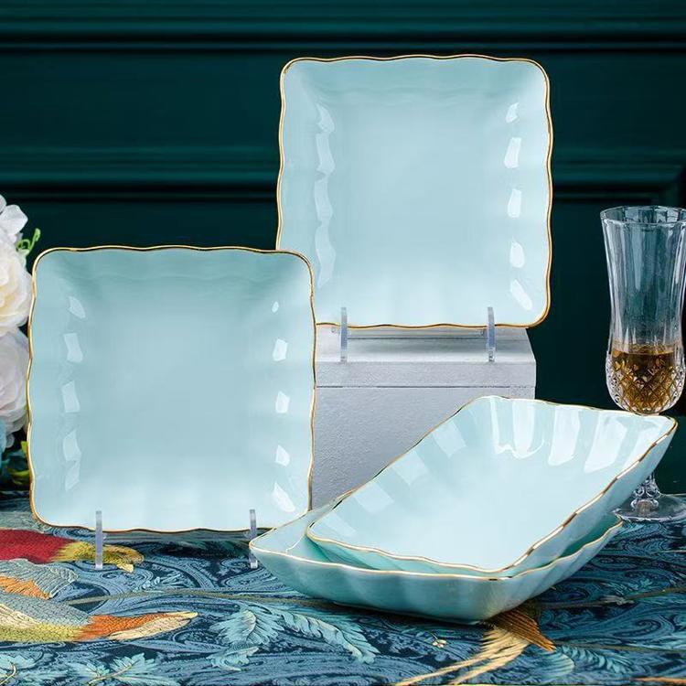 7-inch Floral Edge Square Plate
