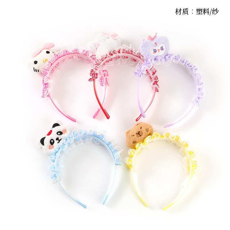 Cotton-filled cartoon lace buckle