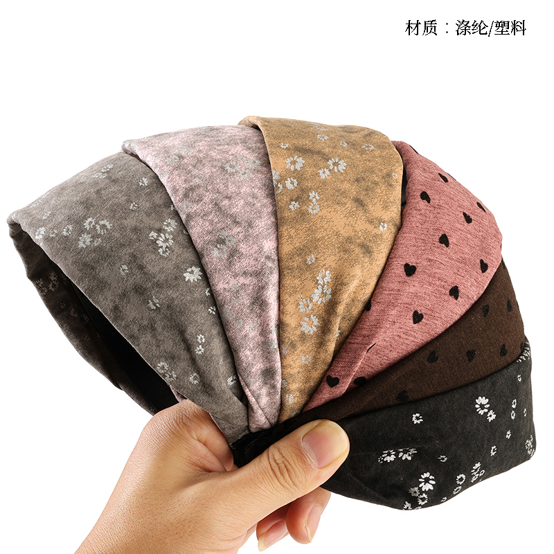 Simple printed wide mesh buckle