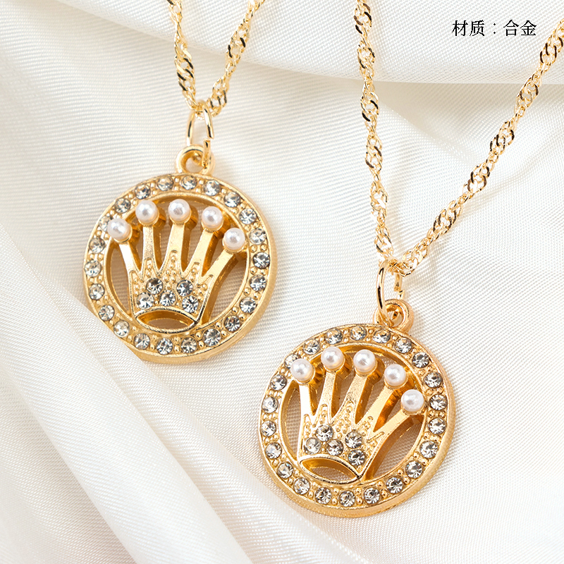 Scintillating Pearl Crown Necklace