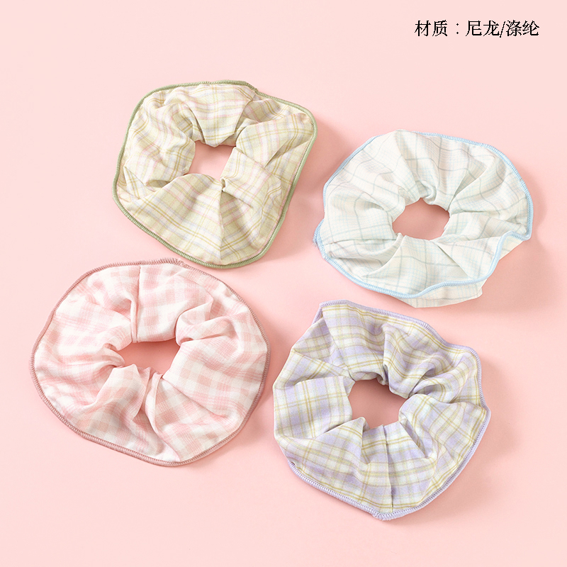 Boxed Colorful Edge Plaid Large Bowel Ring