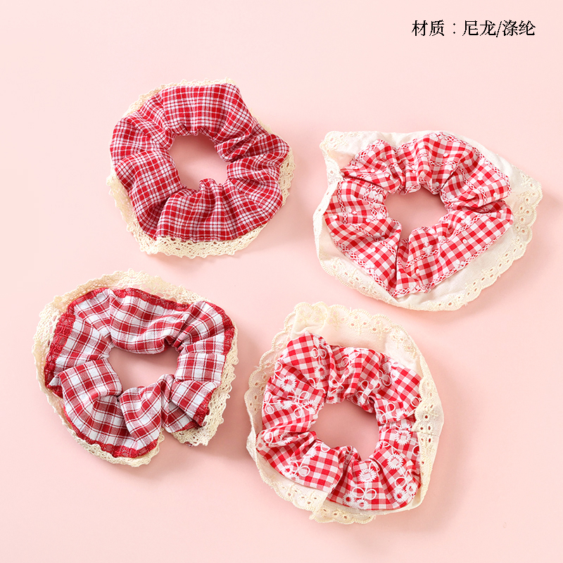 Boxed red lace plaid large intestine ring