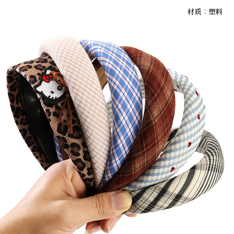 Mixed sponge head buckle (random)