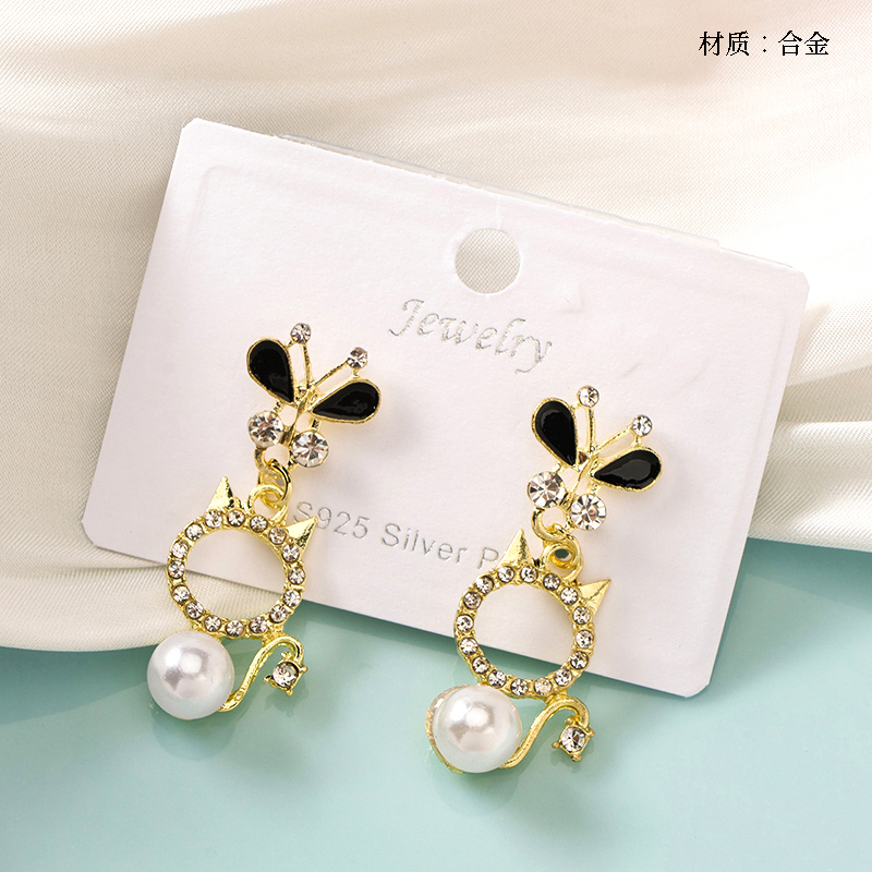 Long point drill butterfly pearl earrings