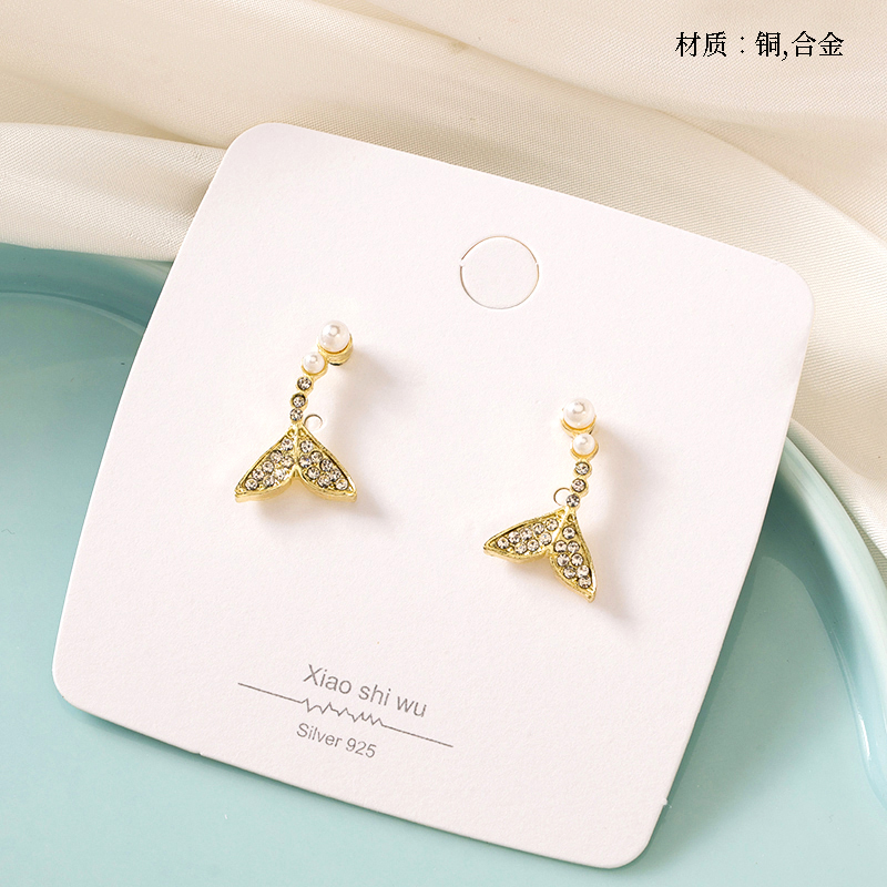 Long Point Drill Fishtail Pearl Earrings