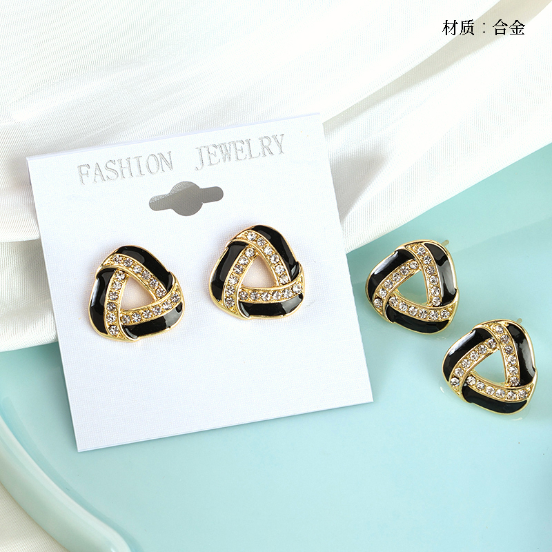 Retro point drill triangular loop earrings