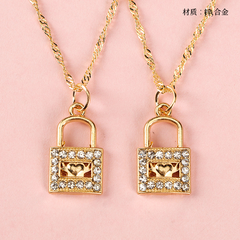 Full Diamond Key Lock Water Ripple Necklace