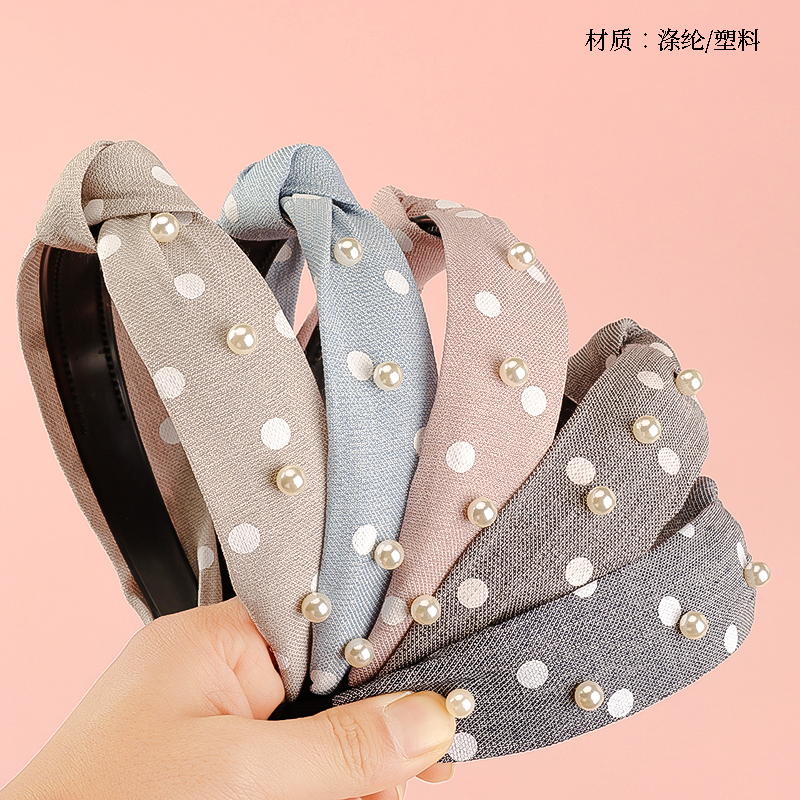 Beaded Dot Knot Head Buckle