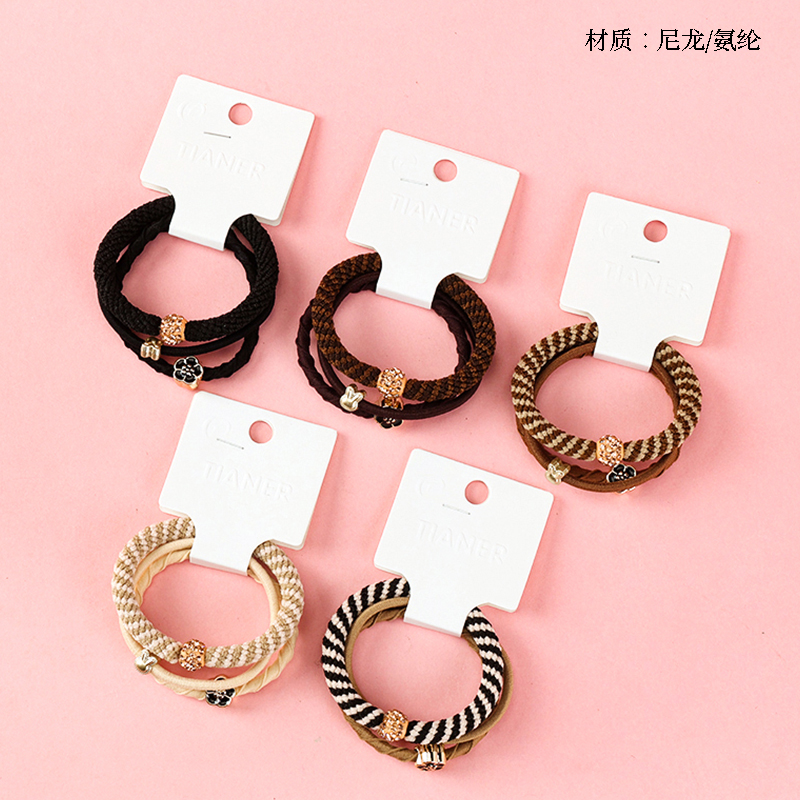 Three Plum Blossom Diamond Beads Accessories Rubber Tendons