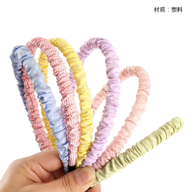 Boxed color printed pleated head buckle