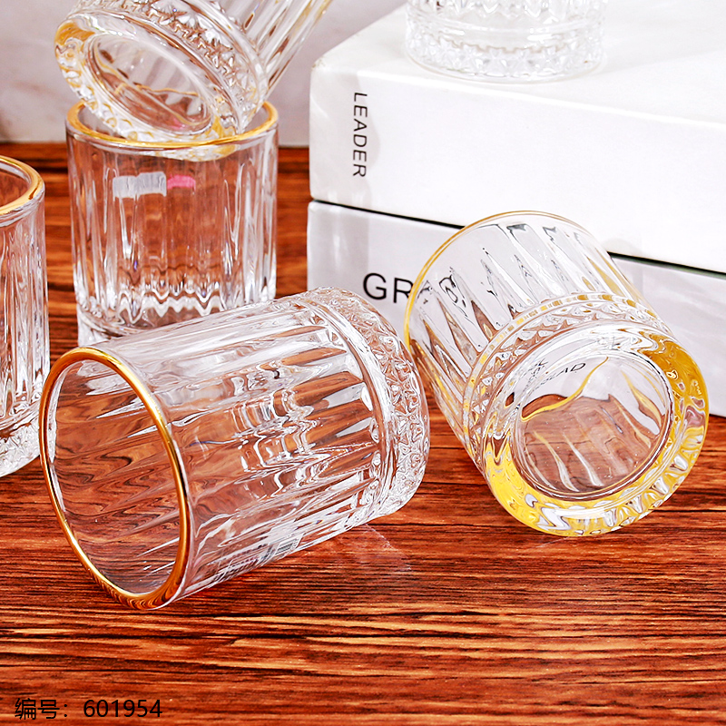 Vertical Stripe Gold Rim Wine Glass 9006