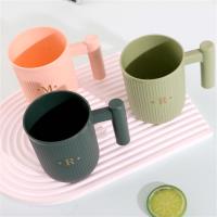 5050竖条字母口杯 3