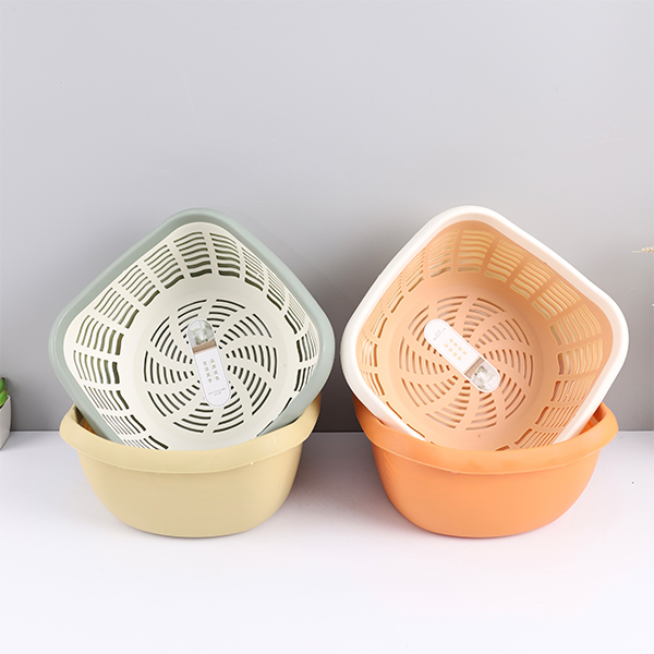 Small Resin Colander
