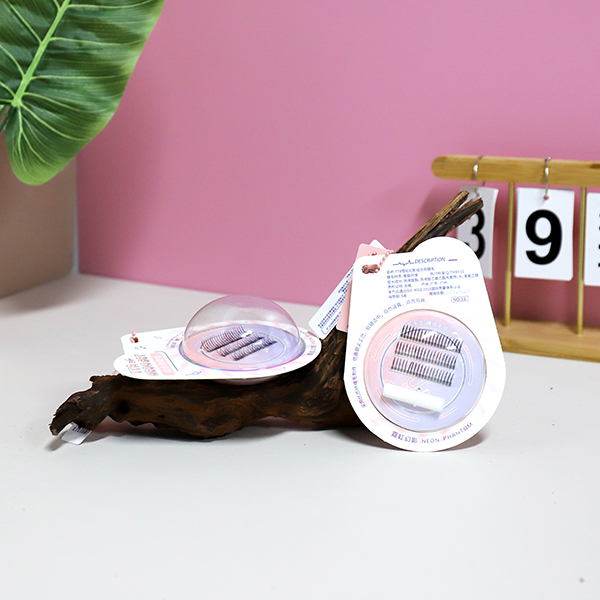 CM-NH2573 False Eyelashes 60 Clusters with Glue