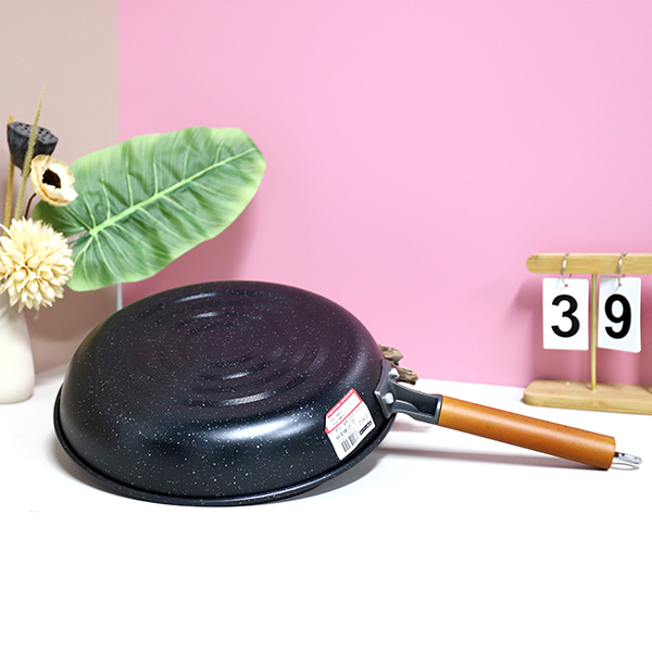 30 cm Iron Nonstick Frying Pan 104038