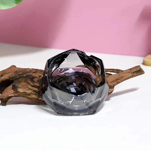 YG1201 L1 Amber Glass Ashtray