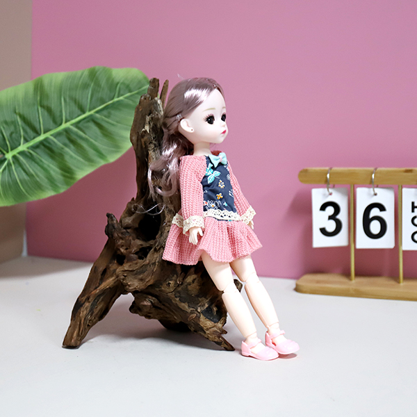 12 Inch Dress-Up Musical Doll Charm 402040005