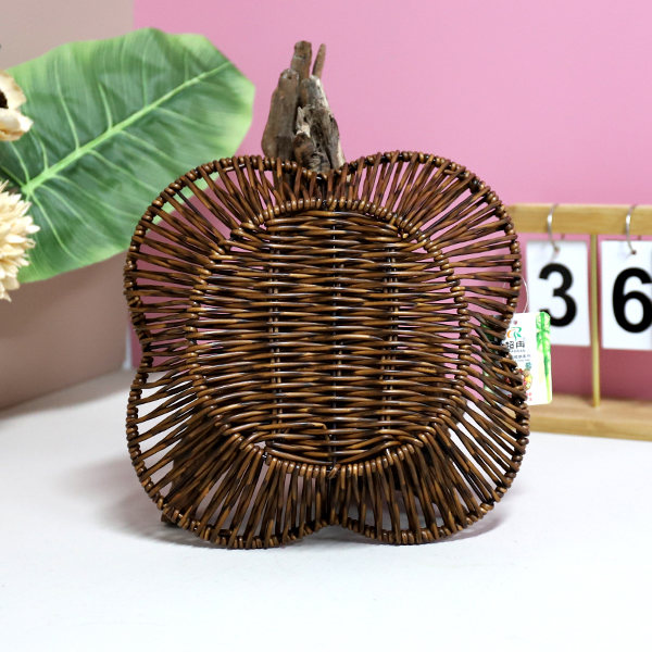 Iron Four-Leaf Plum Blossom Basket
