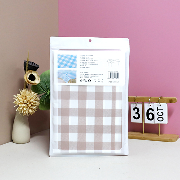 Tablecloth 2028
