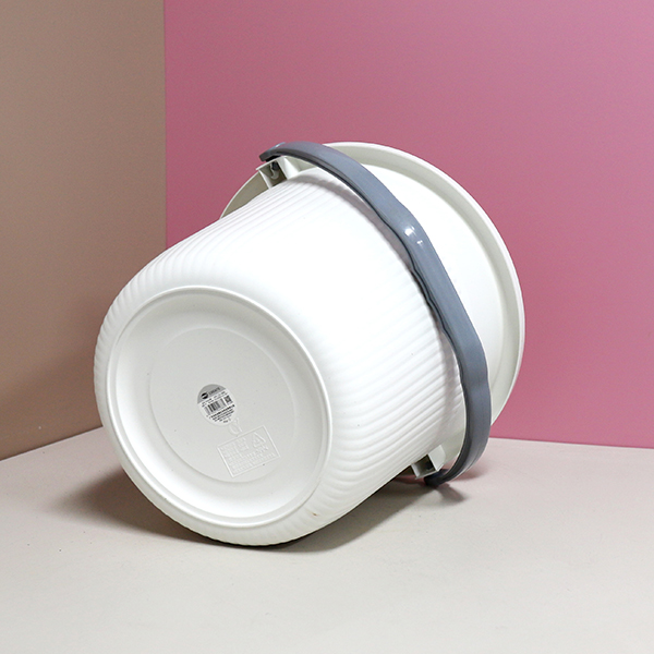 PP Fashionable Water Bucket 09070008