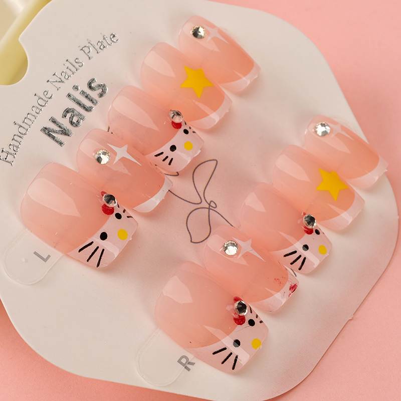 Diamond Pattern Short False Nails