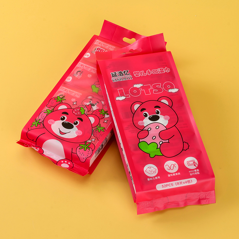 Strawberry Bear 4-Pack Wet Wipes