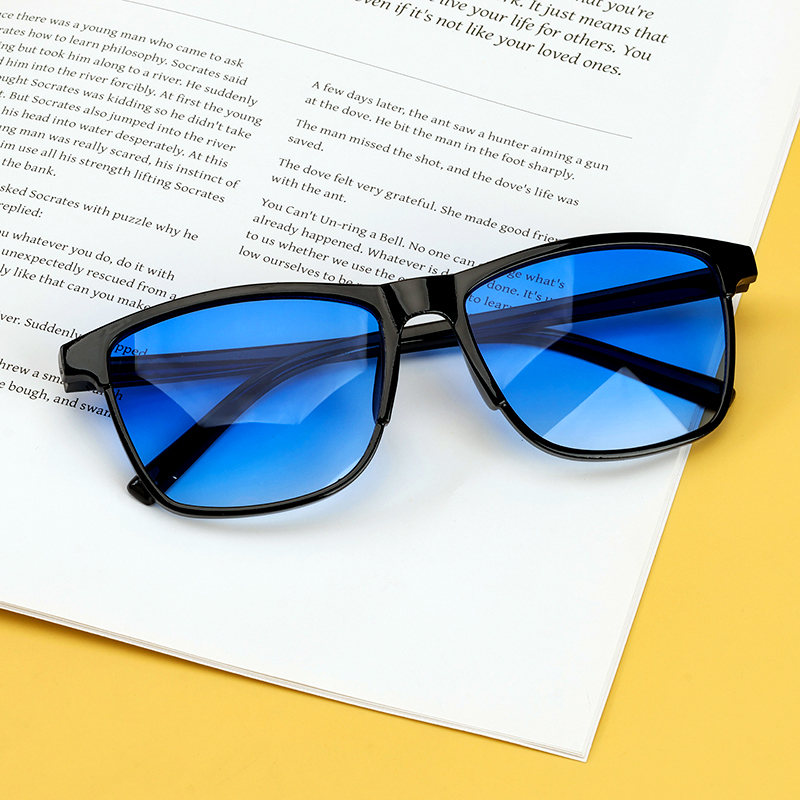 Sunglasses 3061400098