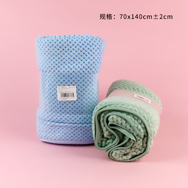 Coral Fleece Pineapple Grid Bath Towel