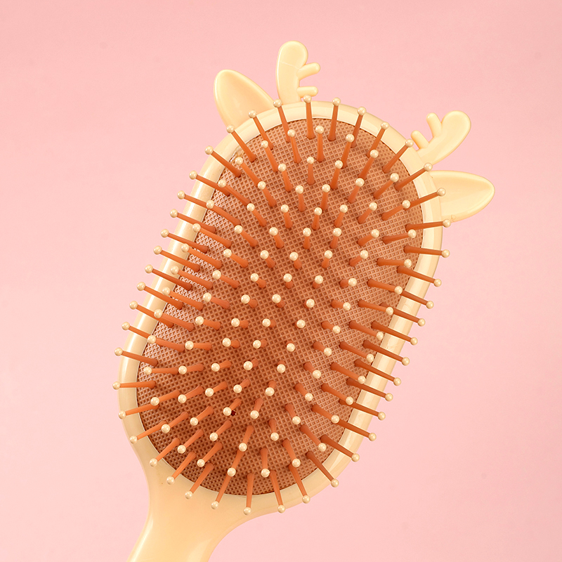 Brown Deer Horn Cushion Comb