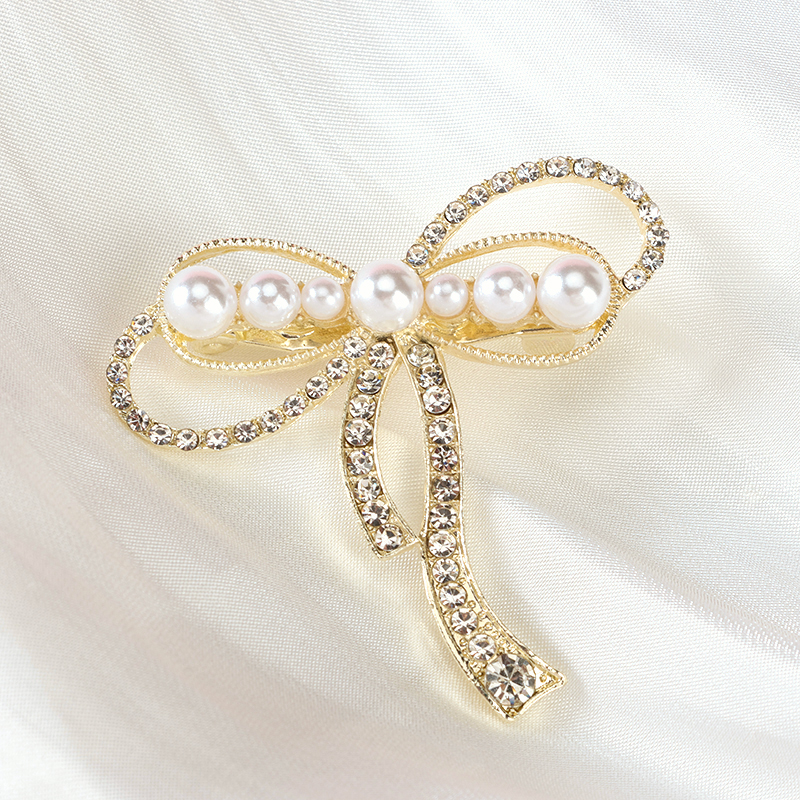 Bow Pearl Rhinestone Brooch Pin