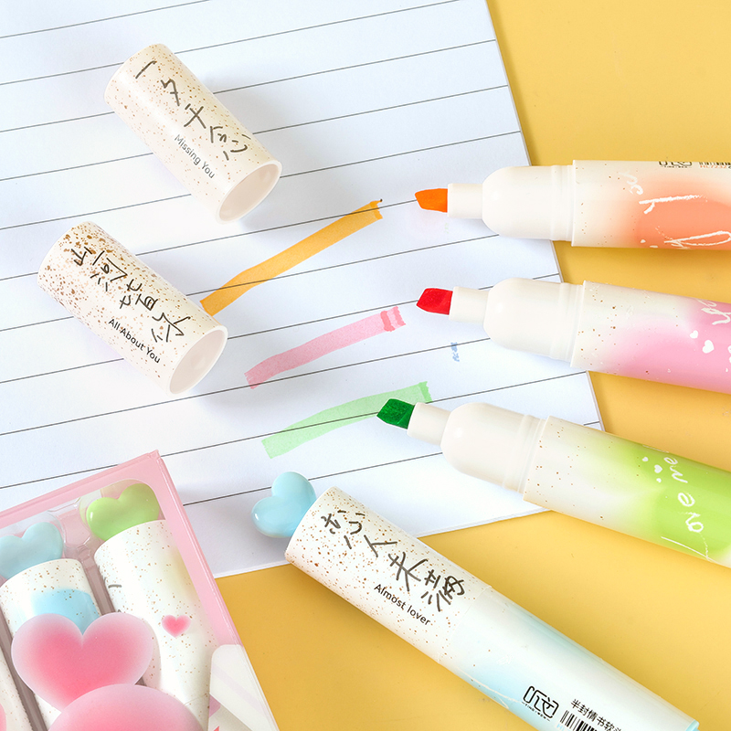 T232 Retractable Highlighters