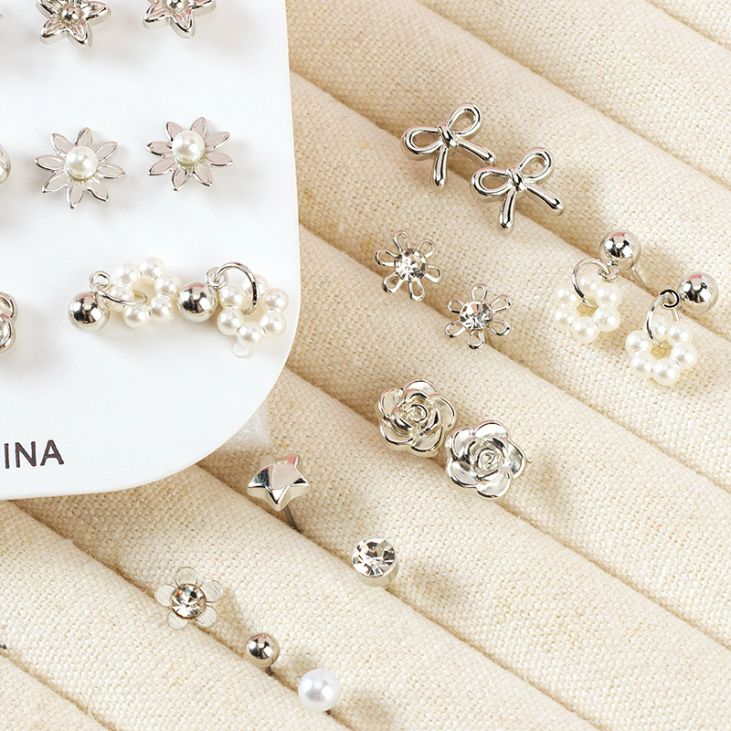 9 Pairs Pearl Alloy Ear Studs