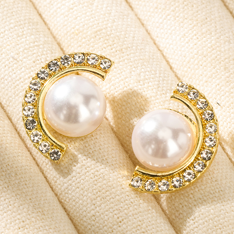 Half Circle Pearl Ear Studs