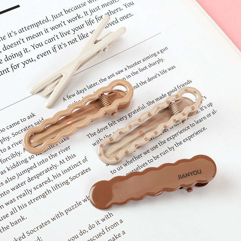 Letter Duckbill Hair Clip
