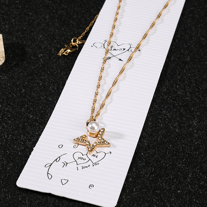 Five-pointed Star Pearl Necklace