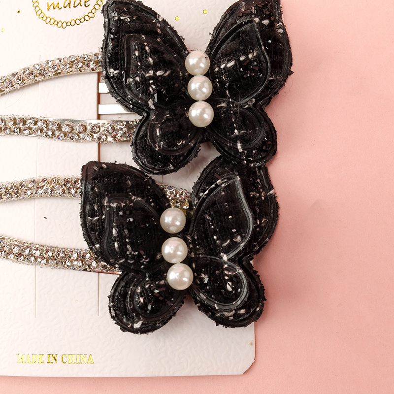 Two 3D Butterfly BB Hair Clips Box Alloy 4010200530