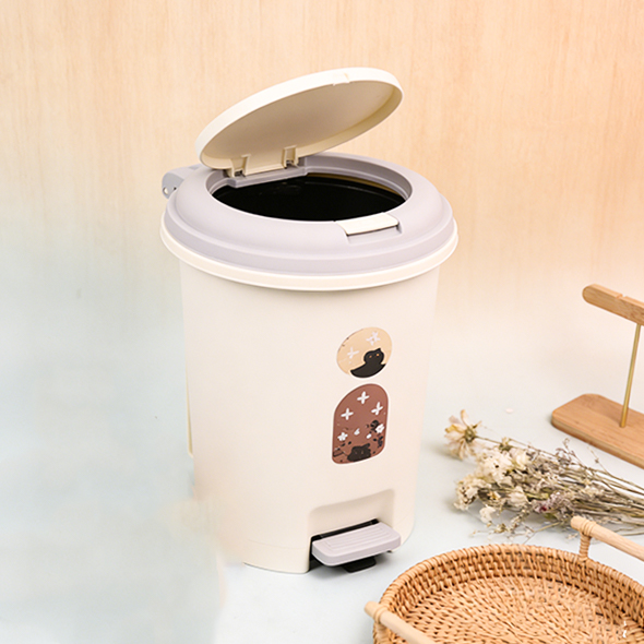 Waste Bin 079
