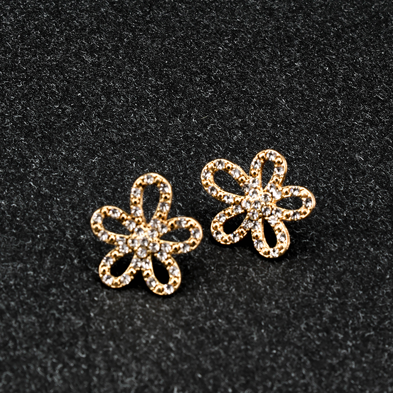 Rhinestone Hollow Flower Ear Studs