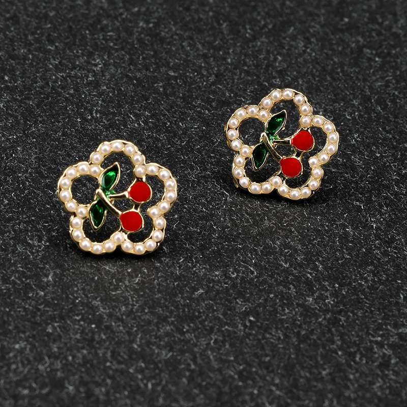 Cherry Pearl Flower Ear Studs