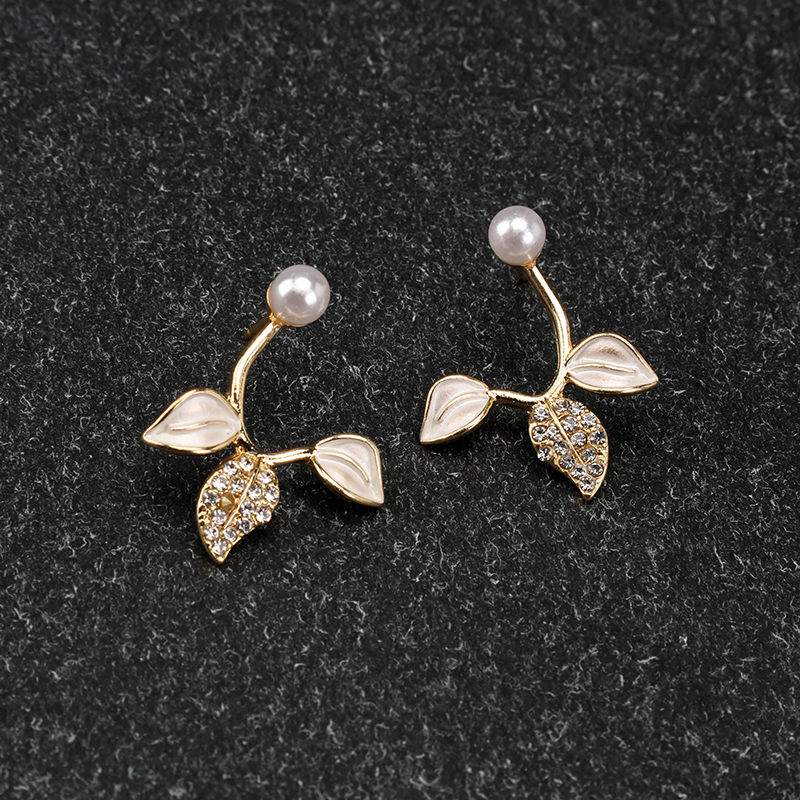Long Enamel Full Rhinestone Leaf Ear Studs Alloy 4020101070