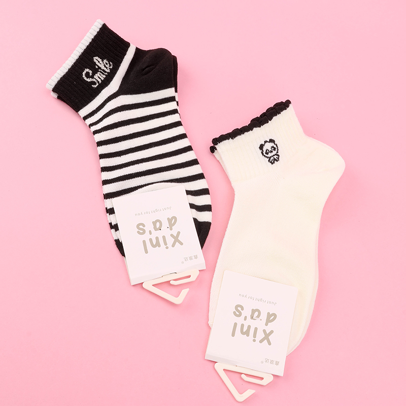 Women's Black White Boat Socks