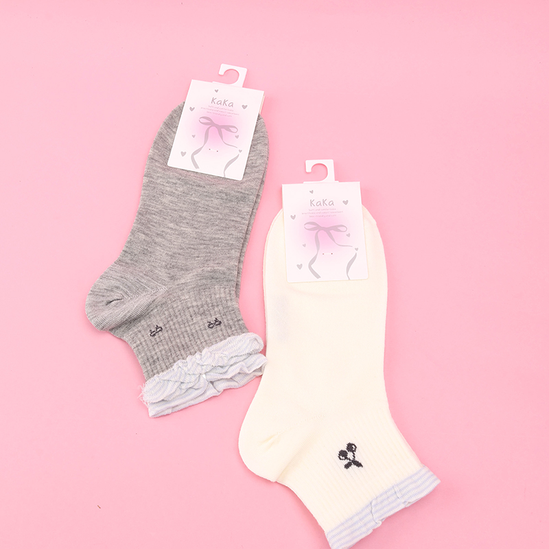 Women's Lace Trim Boat Socks