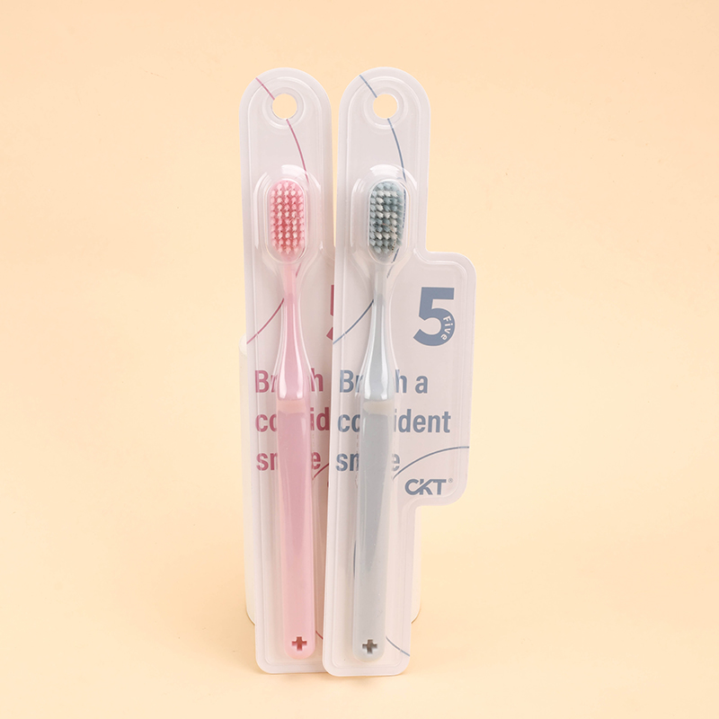 Carded Soft Bristle Toothbrush 0.15mm PP PBT CKT-5