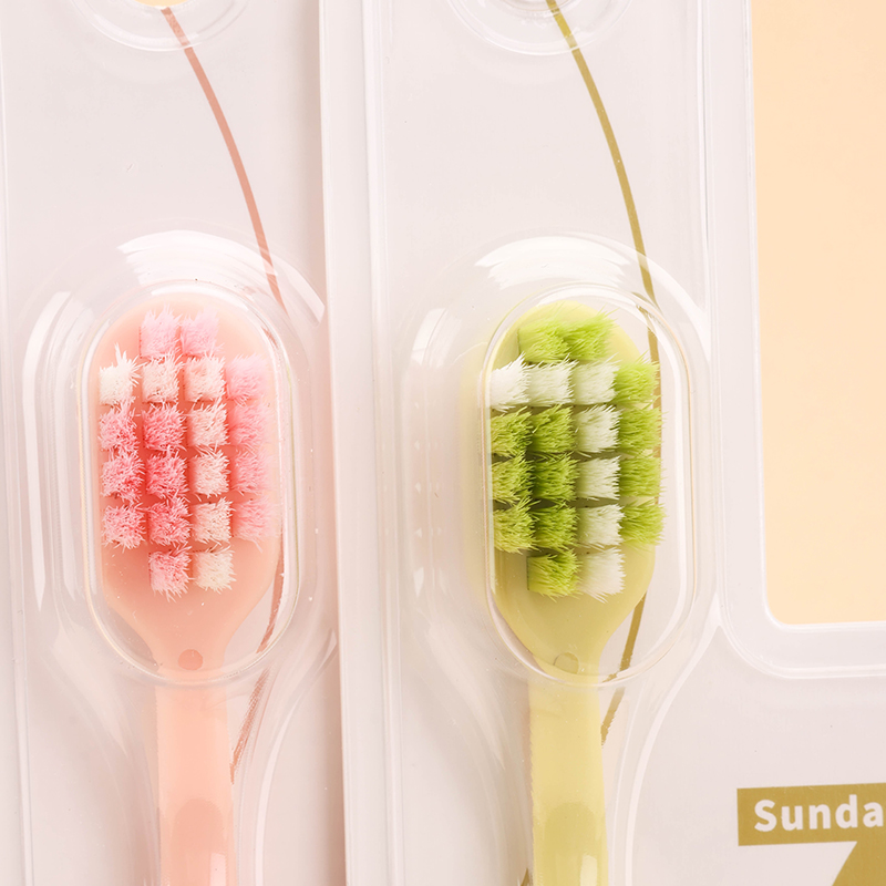 Carded Soft Bristle Toothbrush 0.15mm PP PBT CKT-7