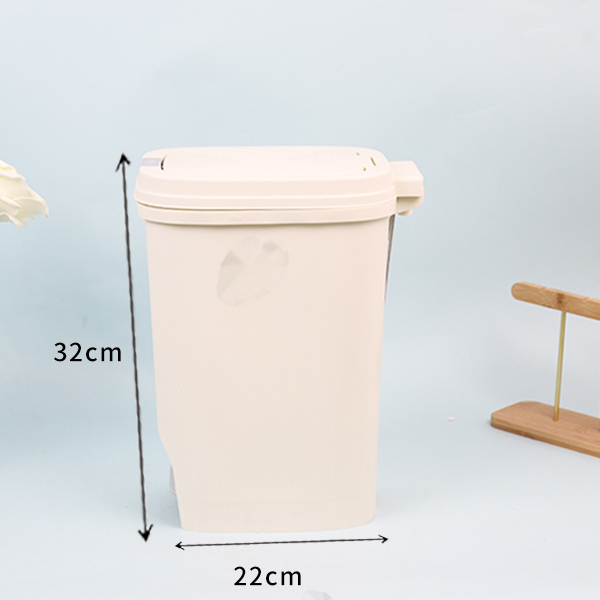Waste Bin 074