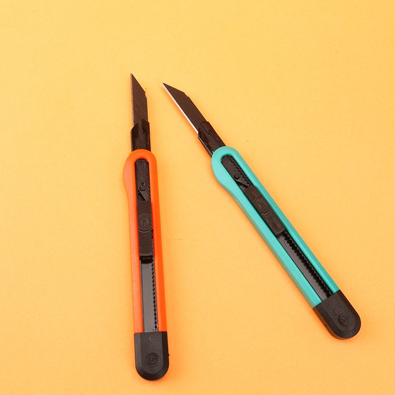 Wallpaper Knife 009