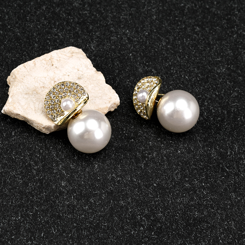 Large Pearl Rhinestone Ear Studs